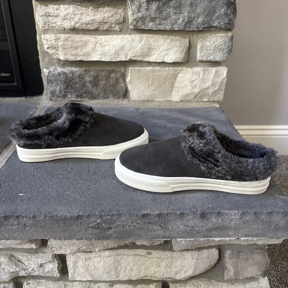 NEW Minnetonka Windy Charcoal Faux Fur Lined Suede Slip On Shoes Women's Size 6M - Picture 3 of 11